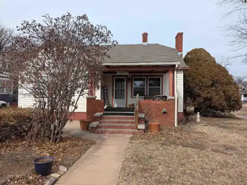 30 E 17th Ave, Hutchinson, KS 67502