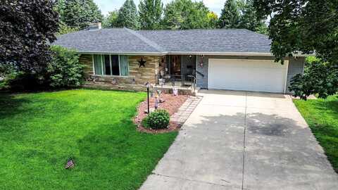 710 Ithaca Avenue, Spirit Lake, IA 51360