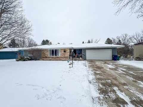 710 Ithaca Avenue, Spirit Lake, IA 51360