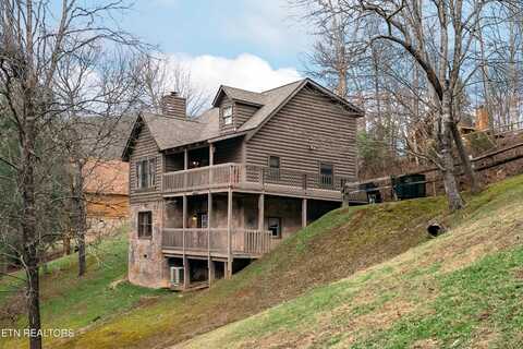3542 Country Pines Way, Sevierville, TN 37876