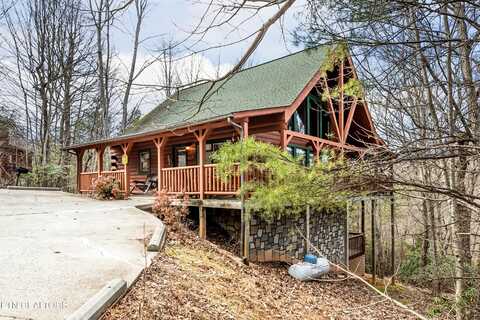 1713 Parkway View Court, Sevierville, TN 37876