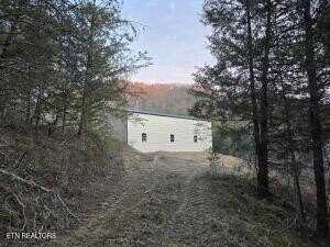 4123 Panther Creek Rd, Sneedville, TN 37869