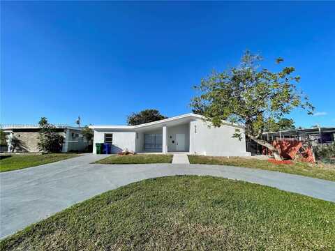 6729 Petunia Dr, Miramar, FL 33023