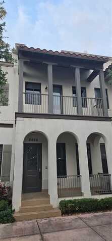 8462 NW 52nd St, Doral, FL 33166