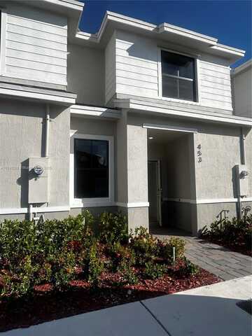 453 NE 13th St, Florida City, FL 33034