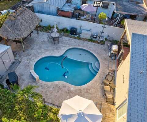 766 E 48th St, Hialeah, FL 33013