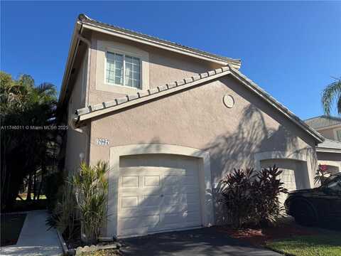 2067 Madeira Dr, Weston, FL 33327