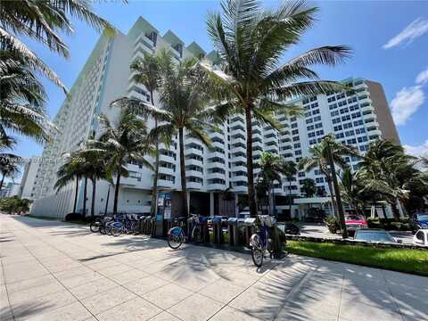 2899 Collins Ave, Miami Beach, FL 33140