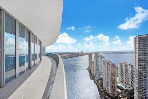 200 Biscayne Boulevard Way, Miami, FL 33131