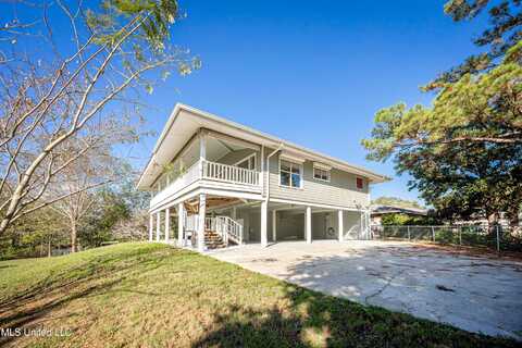 6001 Switzer Cove, Ocean Springs, MS 39564