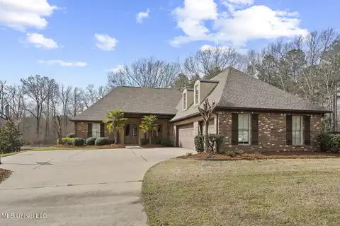 321 Buckingham Court, Ridgeland, MS 39157