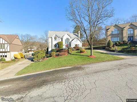 Beverly, BETHEL PARK, PA 15102