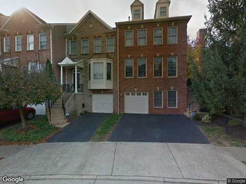 Fallswood Glen, FALLS CHURCH, VA 22044