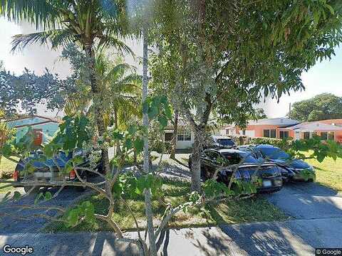 174Th, NORTH MIAMI BEACH, FL 33162