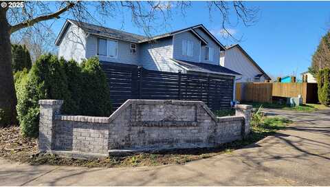 Snowberry, VANCOUVER, WA 98664