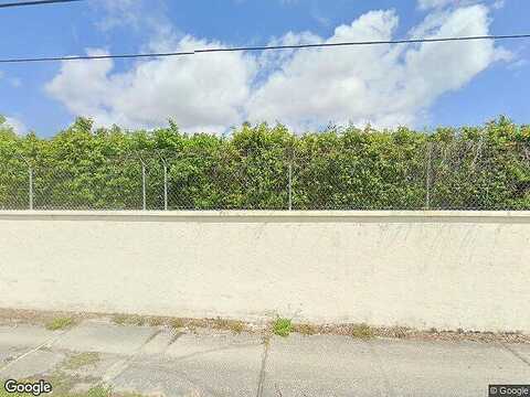 Forestview, LAKE WORTH, FL 33462