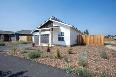 51779 Morning Pine Drive, La Pine, OR 97739