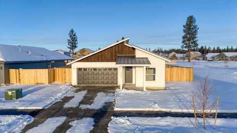 51779 Morning Pine Drive, La Pine, OR 97739