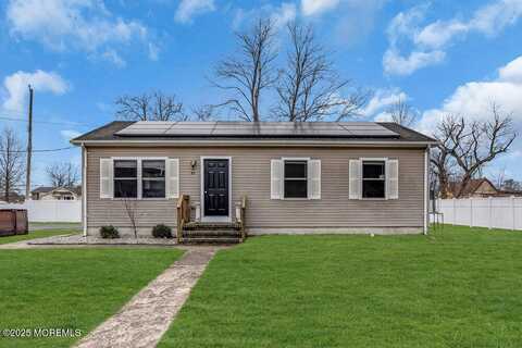 82 4th Avenue, Toms River, NJ 08757