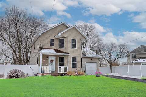 195 Forest Road W, Mastic Beach, NY 11951