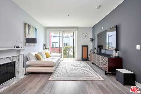 Wilshire, LOS ANGELES, CA 90017
