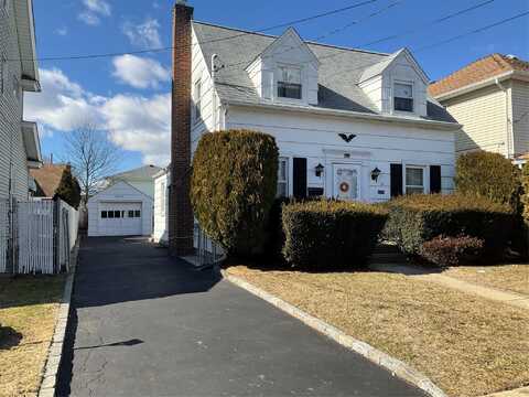 2378 Fox Avenue, Baldwin, NY 11510