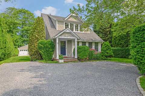 23 Pulaski Avenue, Southampton, NY 11968