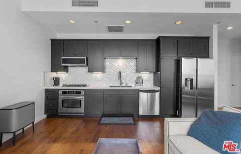 Wilshire, LOS ANGELES, CA 90017