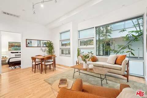 6Th, LOS ANGELES, CA 90017