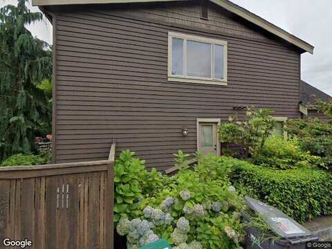 112Th, KIRKLAND, WA 98033