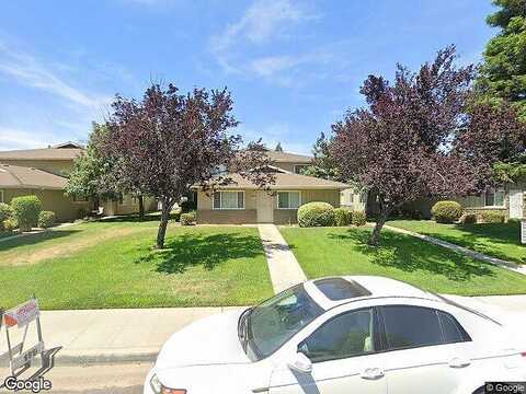 W Santa Ana Ave, Clovis, CA 93612