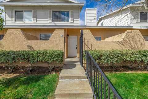 10Th St W, Palmdale, CA 93551