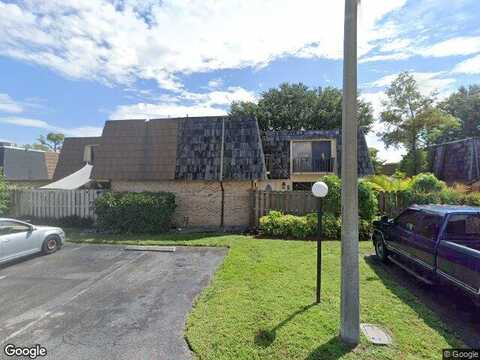 Park Meadows Dr, Fort Myers, FL 33907