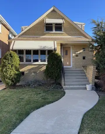 5439 S Lockwood Avenue, Chicago, IL 60638