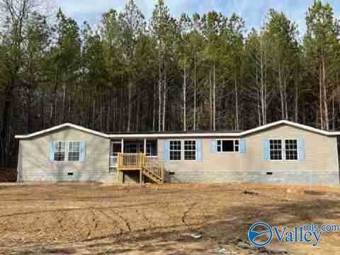 7 County Road 686, Cedar Bluff, AL 35959