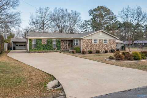 2747 Hillcrest Drive, Southside, AL 35907