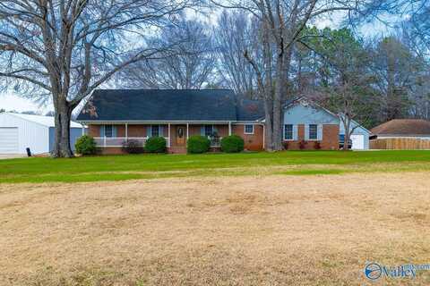 42 Shannon Drive NE, Decatur, AL 35603