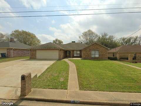 Castlegate, HENDERSON, TX 75654