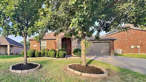 Thoroughbred, WAXAHACHIE, TX 75165