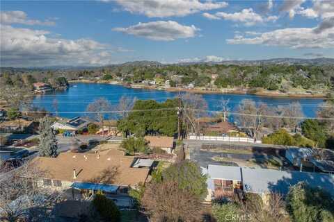 8092 Santa Rosa Road, Atascadero, CA 93422