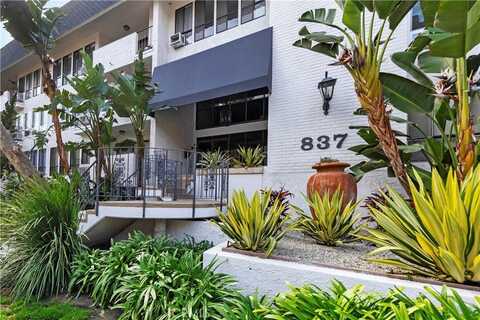 837 N West Knoll Drive, West Hollywood, CA 90069