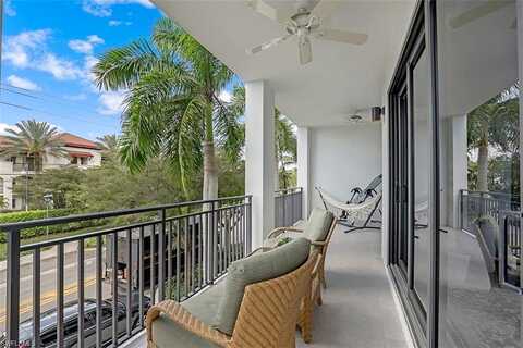 3Rd Ave S, Naples, FL 34102