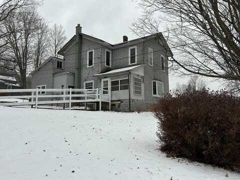 16 Carlton Street, Canton, PA 17724