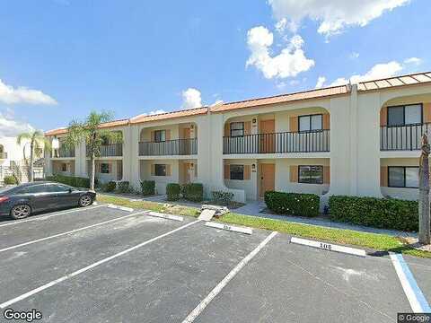 Amberwood Lake Ct, Fort Myers, FL 33908