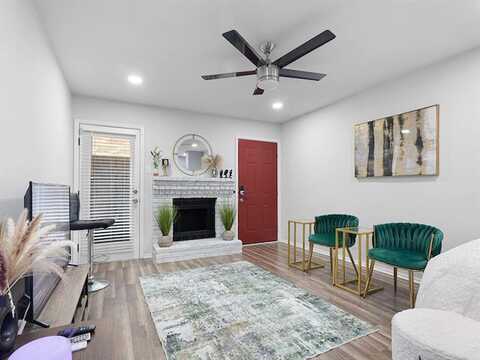 N Garrett Avenue #125, Dallas, TX 75206