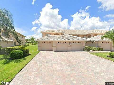 Michael Cir, Naples, FL 34113