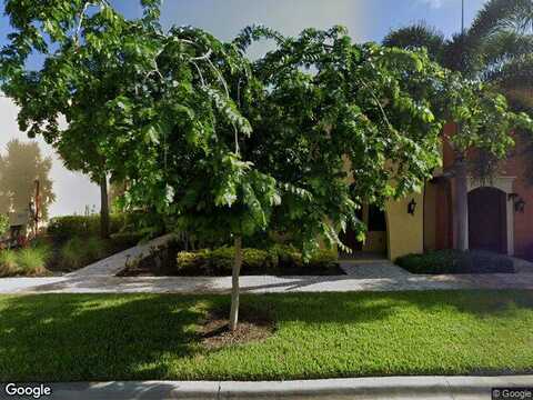 Cambria Cir, Naples, FL 34113