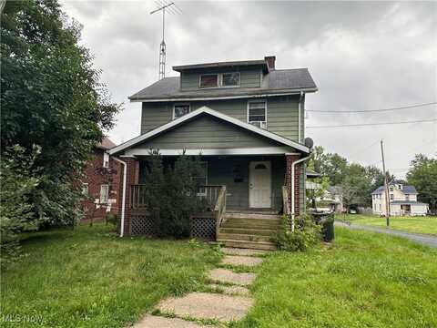 2338 2nd Street NE, Canton, OH 44704