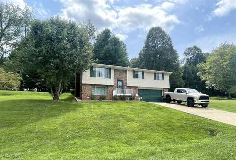 102 Chalet Lane, Marietta, OH 45750