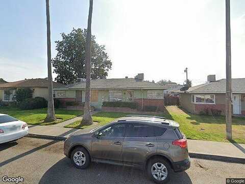 Mayfair Dr S, Fresno, CA 93703